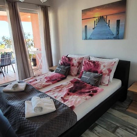 Villa Dijana Malinska Buitenkant foto