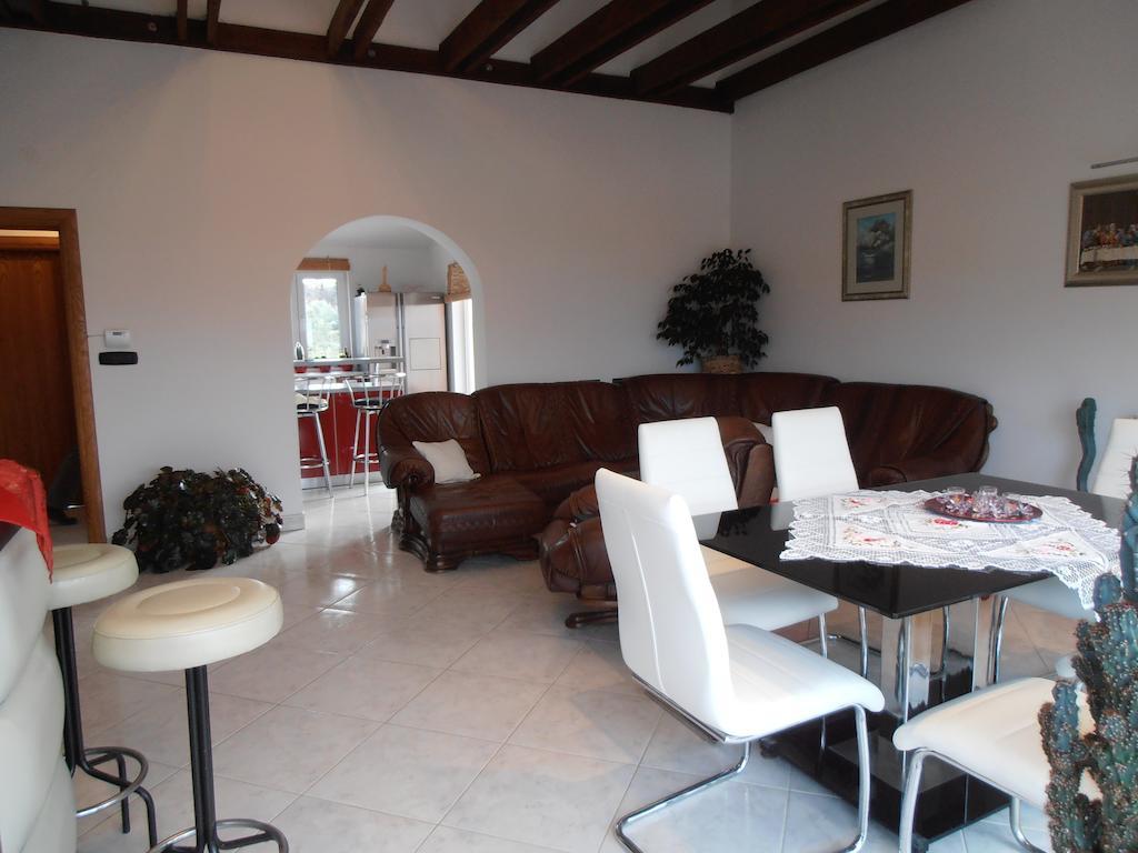 Villa Dijana Malinska Kamer foto